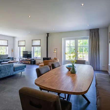 Holiday home Familievilla Nieuw Zeeland
